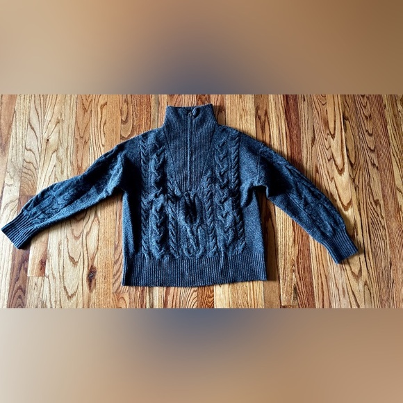 J Crew Gray Wool blend Quarter Zip Cable Sweater - XS - Picture 1 of 8